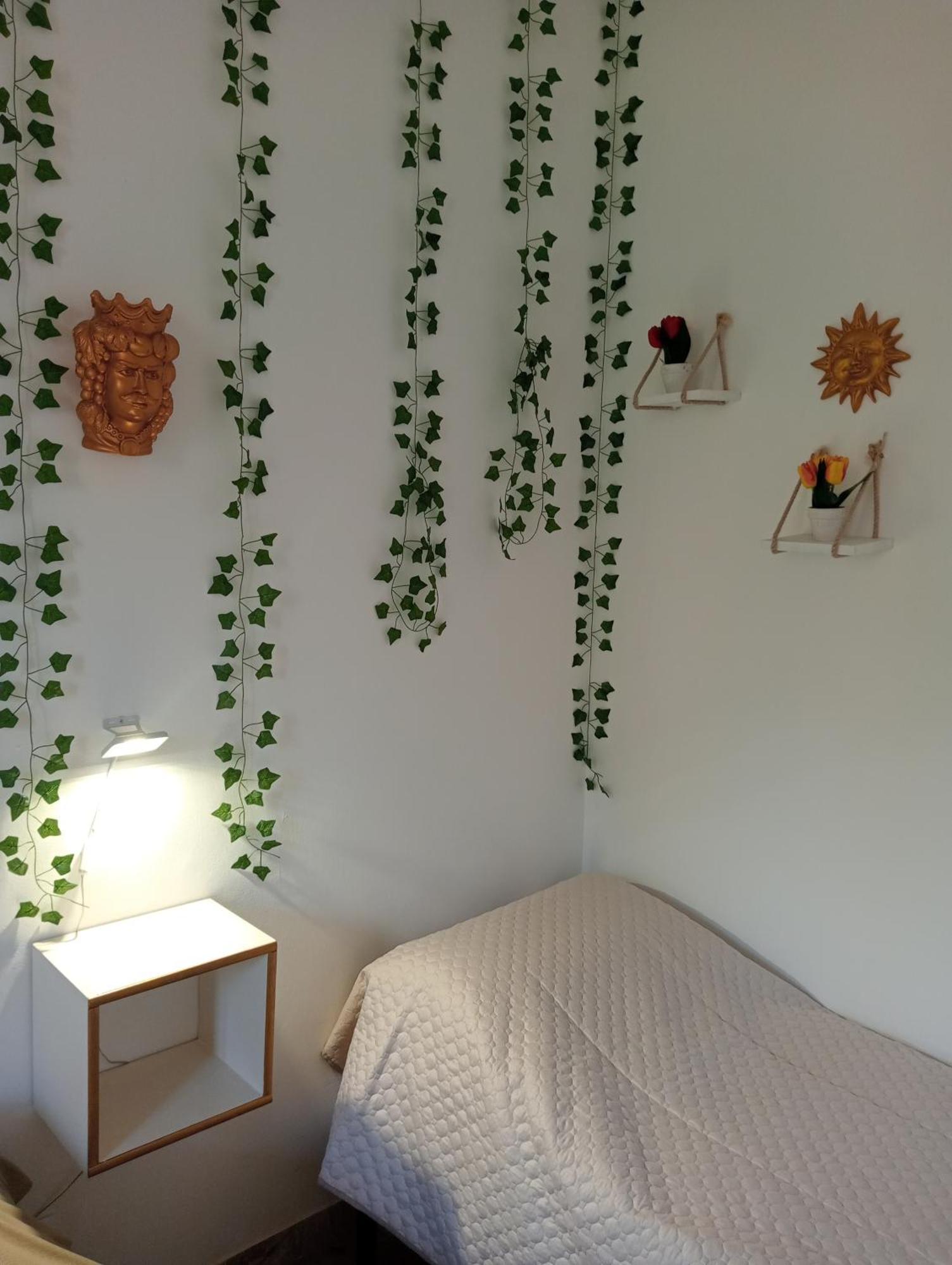 Casa Vacanze I Tre Girasoli "Green House" Caltagirone Exterior photo